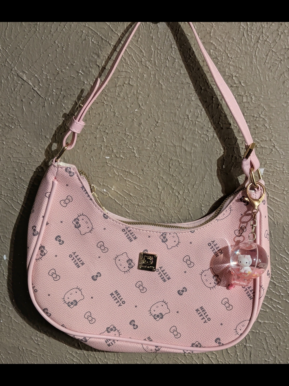 Hello Kitty Light Pink Patterned Shoulder Purse with Gold Plaque